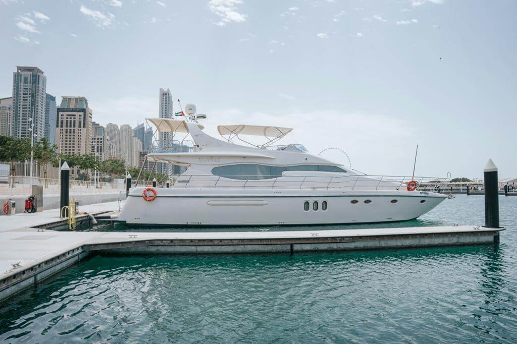 71FT (6-Hour cruise 50,000AED)