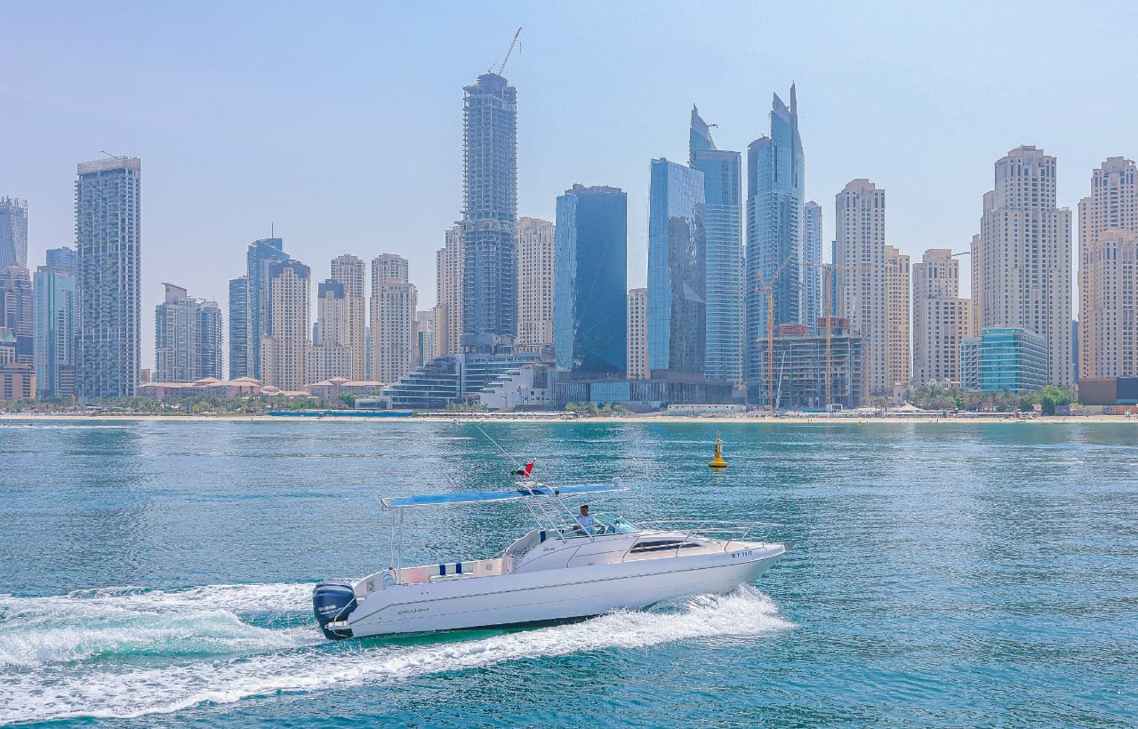 33FT Speed Boat: Fishing Yacht Rental Dubai