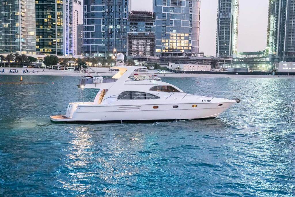 55FT (6-Hour cruise 30,000AED)