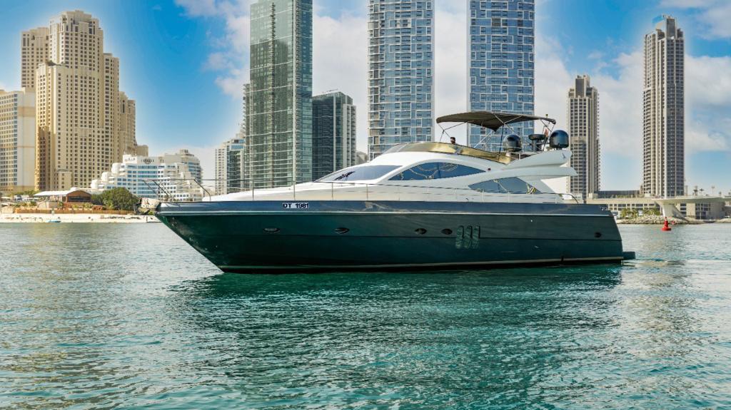 62FT (6-Hour cruise 45,000AED)